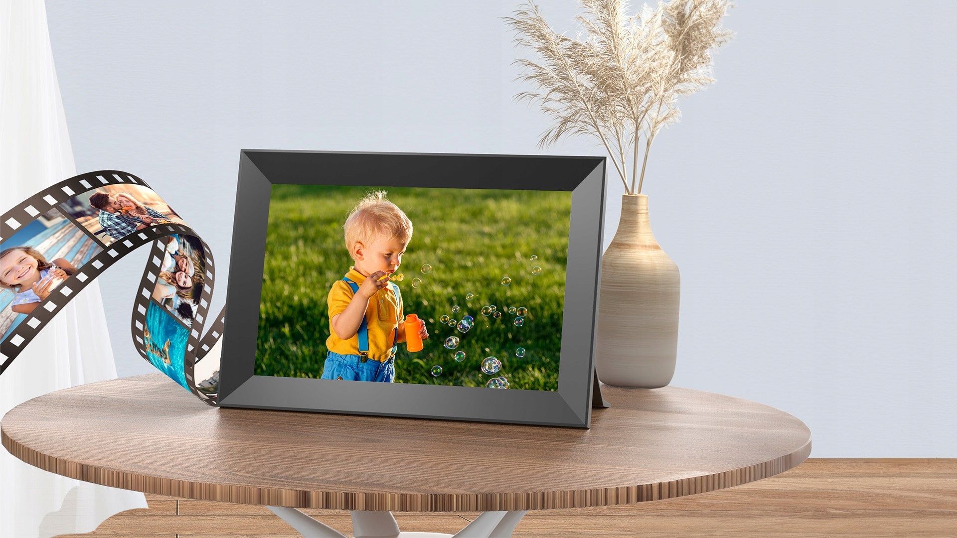 KODAK 10.1-inch Classic Digital Photo Frame CF102P Wi-Fi Enabled